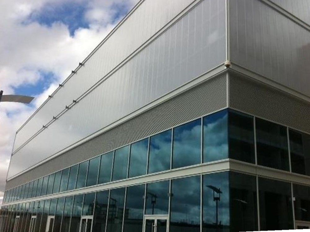 Transparentná fasáda